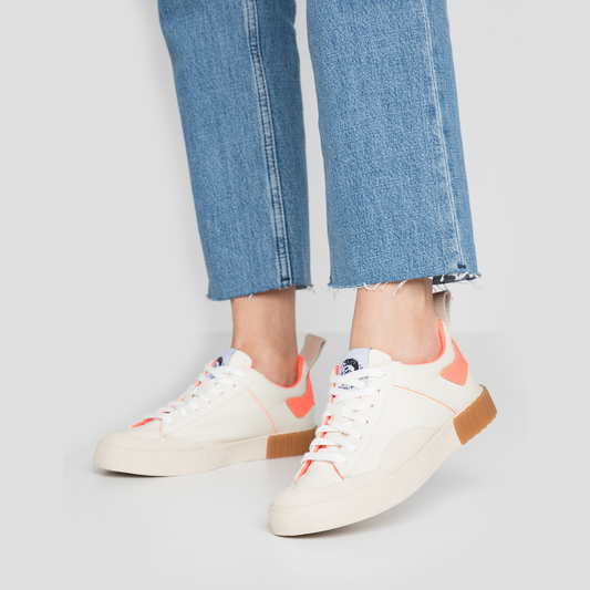 Trend Alert: Sneakers